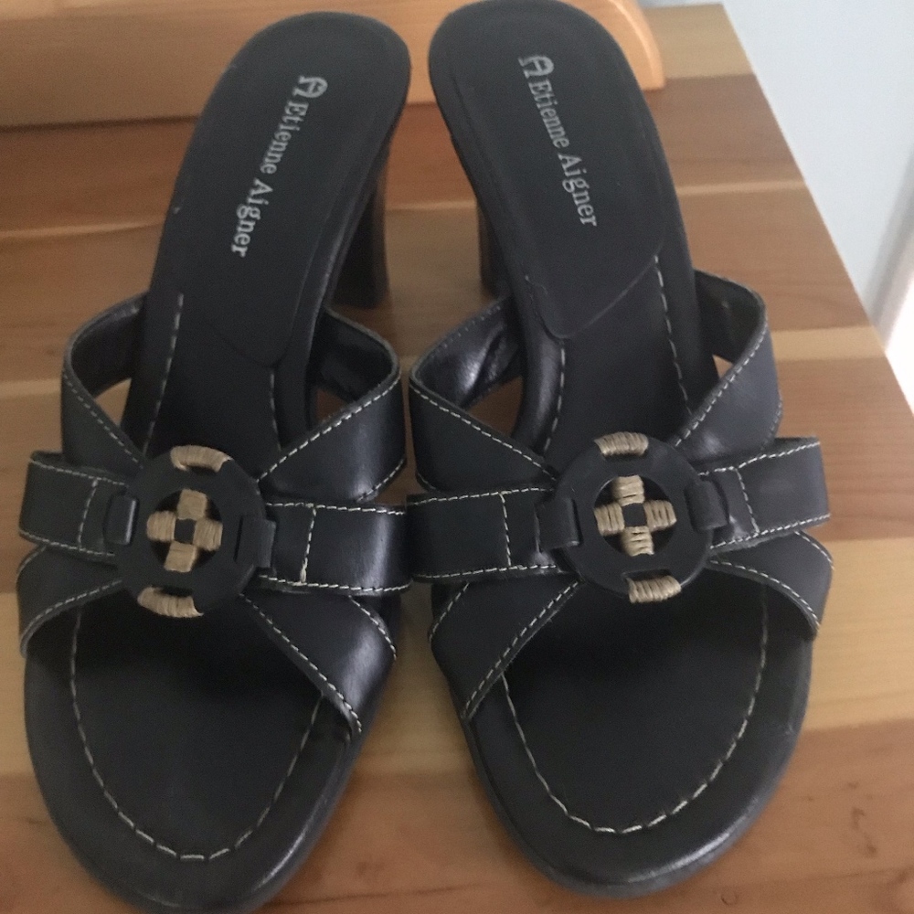 Etienne Aigner 6.5 Black Slides